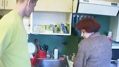 Vodoinstalaterski sperma u maca jebacina profesorice trudnice
