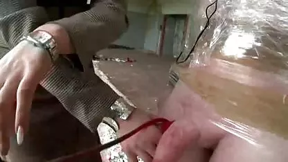Stariji čovjek napravio je kunnilingus mladu jebacinaa drolju