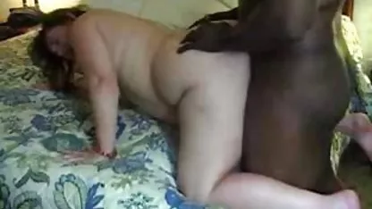 Djevojčica vagina ima puno domacajebacina sperme unutra