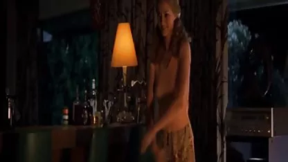 Seksi beba uokvirena magarca teška jebačina