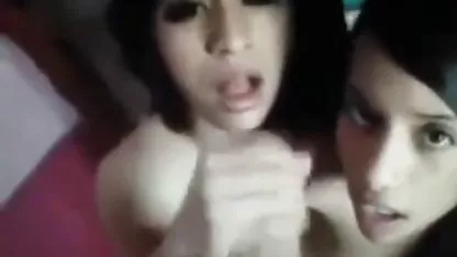 Sin je kurac mami krvario u usta jebacina profesorice i prisilio je da sisa
