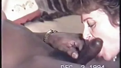Djevojka s lijepom guzom jebacina video žvaka u sve rupe