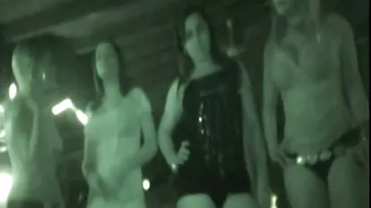 Pravi amaterski porno s neformalnom bradavicom jebacina djevojaka