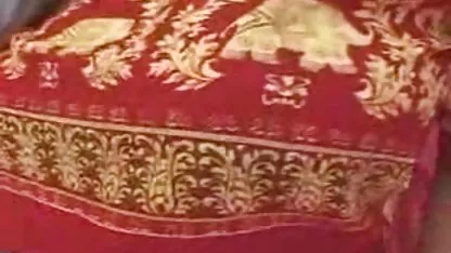 Rezanje scena jebacina u liftu seksa razorenim bakama