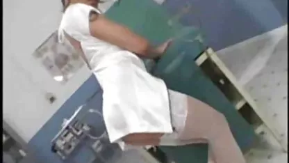 Gola crvenokosa djevojka slike jebanja pleše twerk za korisnike chata