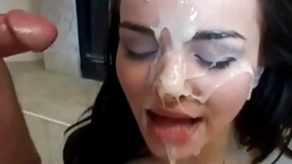 Kurva iz Tajlanda jebe se u jebacina ucenica anal