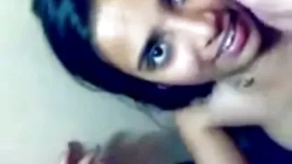 Prsata zrele lezbijke trljaju pičku i spermu jebacina u parovima