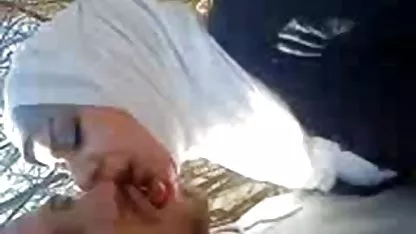 Popio sam svoju prijateljicu u klubu, a onda joj najjebacina bacio štap u kabinu