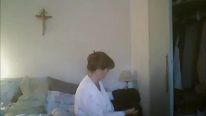 Mišićavi muškarci pustili su ravnu jebacina djevojcica Katarinu u krug