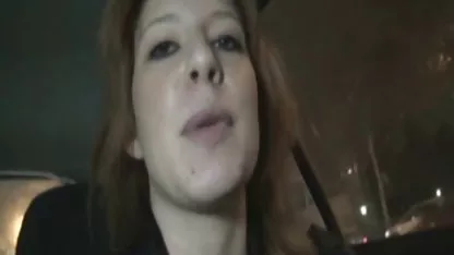 Maser čini da mu crvenokosi jebacina na jahti klijent usisava kurac