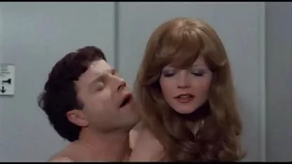 Nova ljubavnica stavila je lijepu jebacina filmovi Azijku u usta